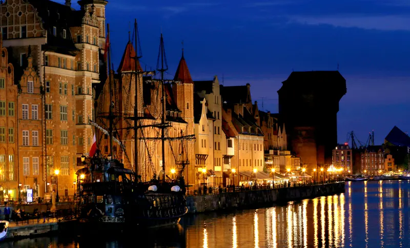 Gdańsk at night